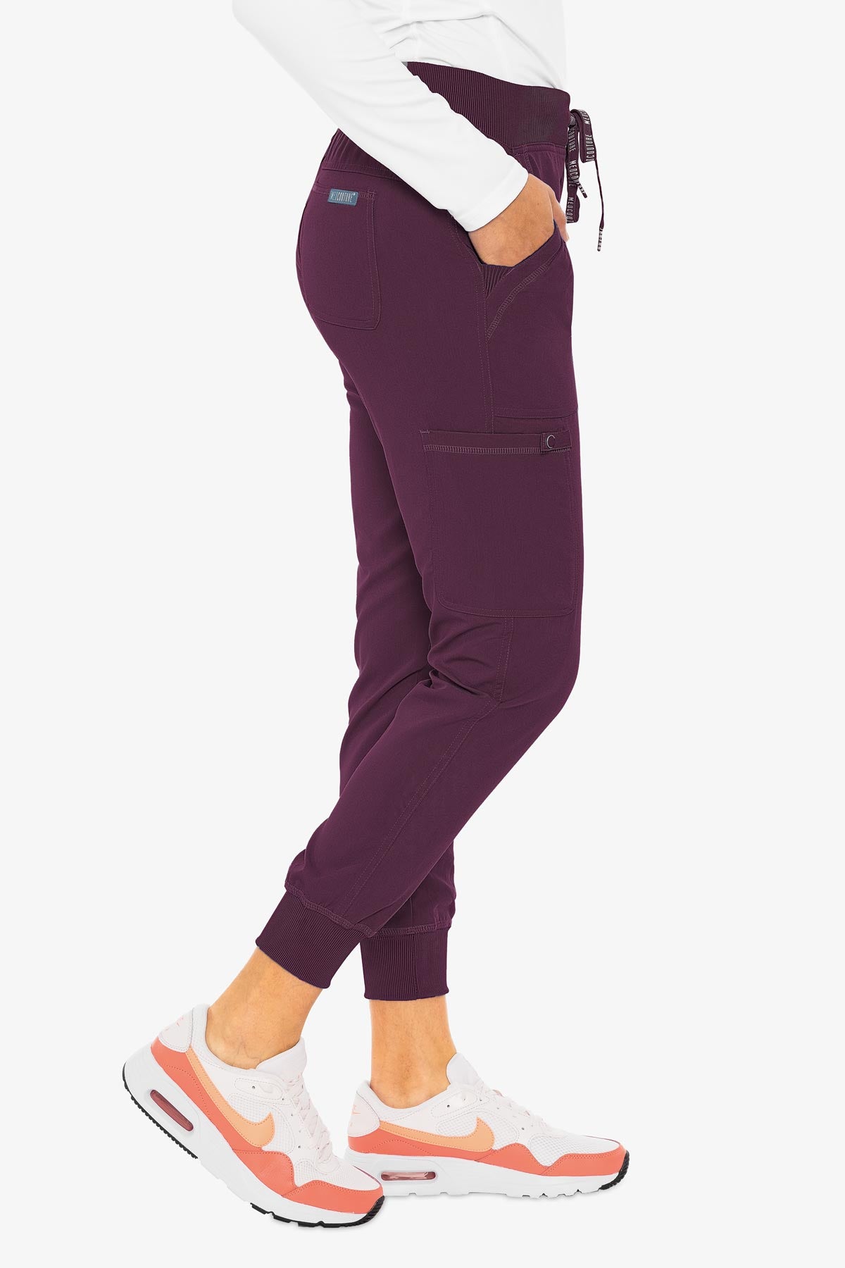 Women’s Yoga Jogger Scrub Pant Wine